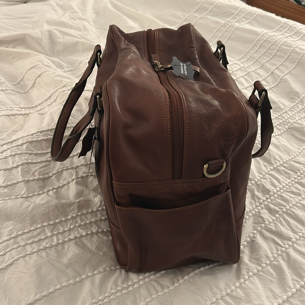 Leather Weekender Bag New with Tags - Picture 4 of 10